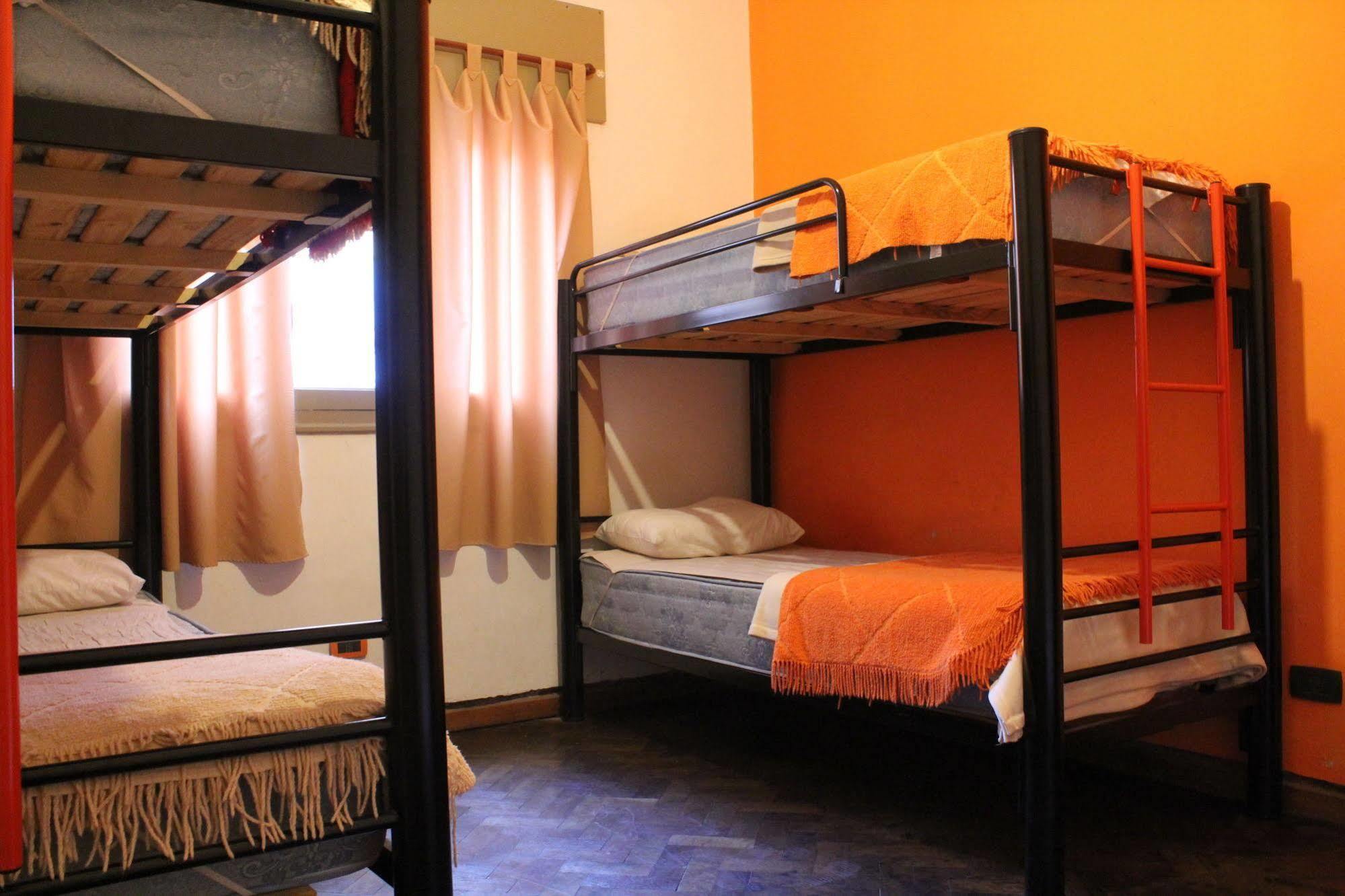 Turning Point Hostel Córdoba Ngoại thất bức ảnh
