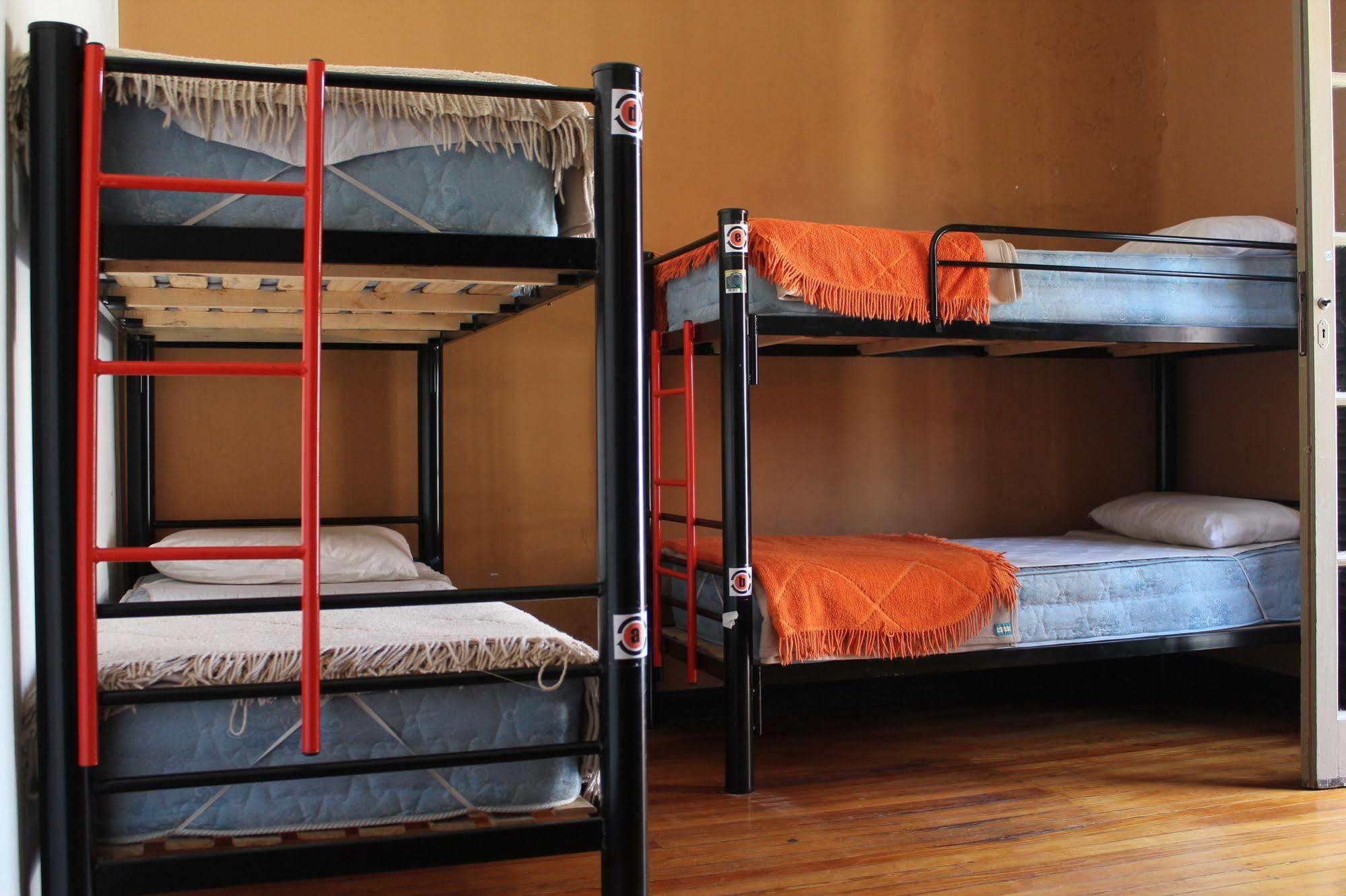 Turning Point Hostel Córdoba Ngoại thất bức ảnh